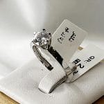 انگشتر تک نگین