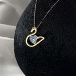 گردنبند قو نگینی