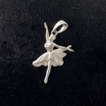 آویز رقص باله سفید