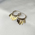 گوشواره طلا زنانه حلقه‌ای آویزدار طرح اشکی وزن 1.78 گرم