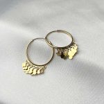 گوشواره طلا زنانه حلقه‌ای آویزدار طرح ونکلیف وزن 1.79 گرم