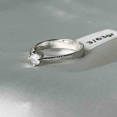 انگشتر سولیتر اتمی طلا ۱۸ عیار زنانه وزن ۳.۶۳ گرم – گالری طلا زمرد