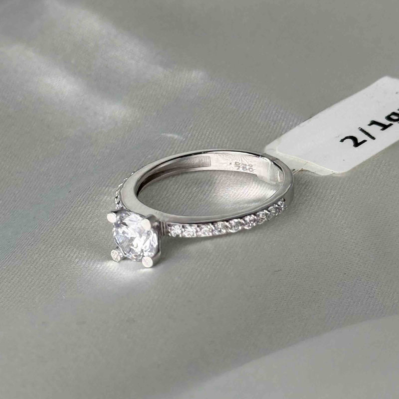 atomic-solitaire-ring-2.1g-zomorod-gallery انگشتر سولیتر اتمی طلا ۱۸ عیار زنانه وزن ۲.۱۰۰ گرم – گالری طلا زمرد