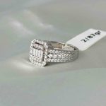 انگشتر سولیتر اتمی طلا ۱۸ عیار زنانه وزن ۲.۸۷ گرم – گالری طلا زمرد