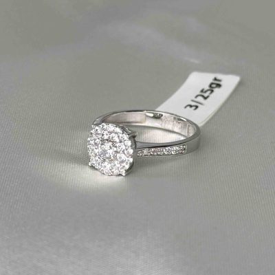 انگشتر سولیتر اتمی طلا ۱۸ عیار زنانه وزن ۳.۲۵ گرم – گالری طلا زمرد