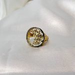 انگشتر گل نگین‌دار طلا بدون اجرت وزن 4/940 گرم