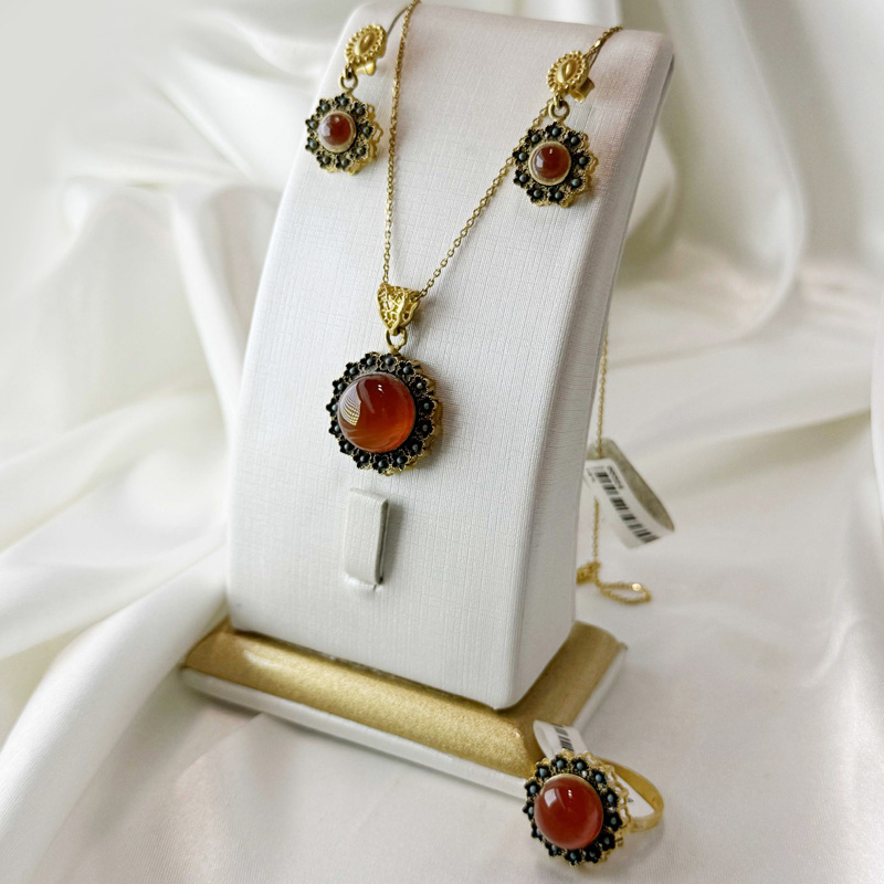 sun-gold-half-set-18k-agate-9-96g نیمست خورشید طلا ۱۸ عیار طرح عقیق وزن کل 9/96 گرم از گالری طلا زمرد