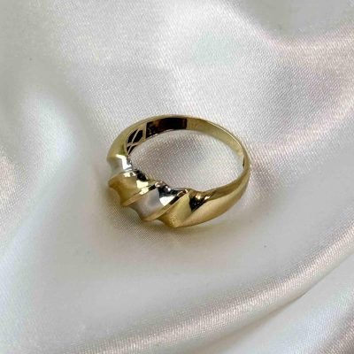 انگشتر ترکیبی طلا وزن 1.810 – بدون اجرت – گالری طلا زمرد