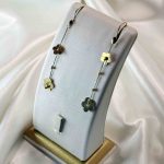 گوشواره آویزی گل طلا وزن 2.240 – بدون اجرت – گالری طلا زمرد