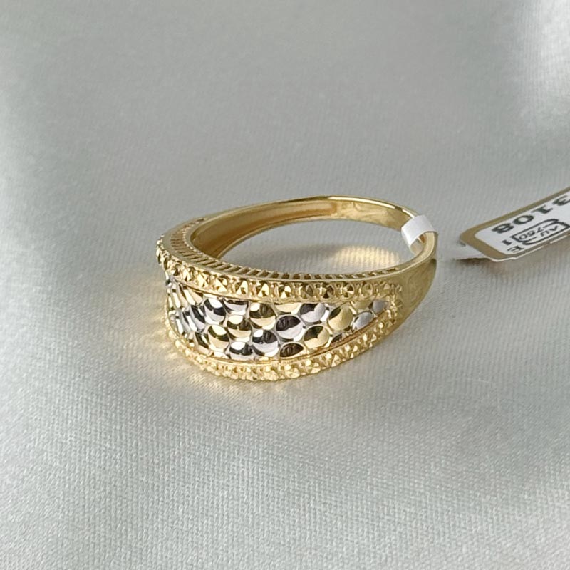 انگشتر طرح آوا کیم طلا وزن 1/95 گرم