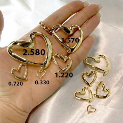 آویز قلب دفرمه گرازیلا طلا 18 عیار از گالری طلا زمرد