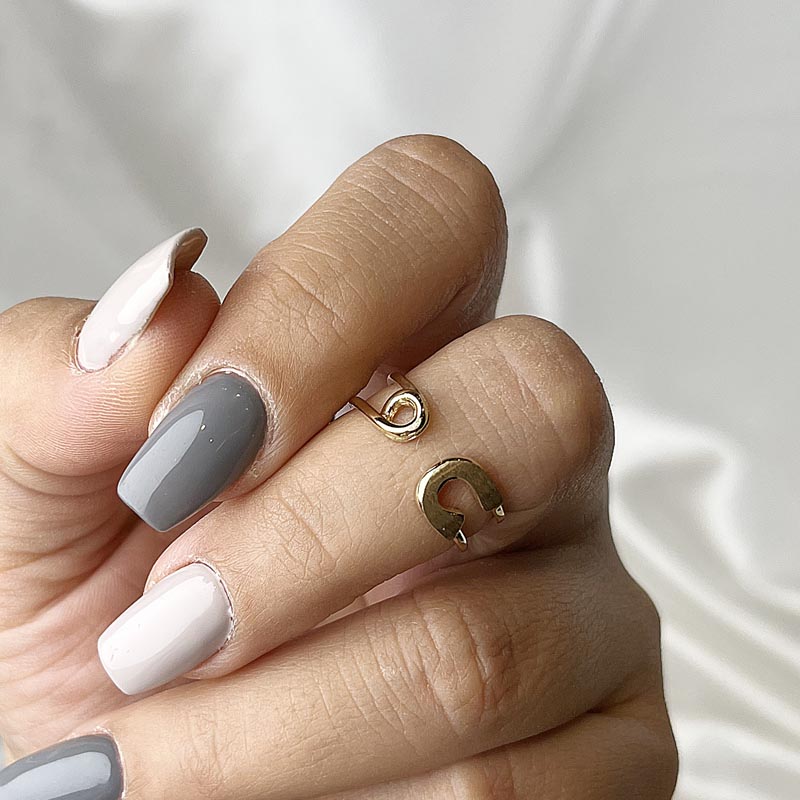 انگشتر طلا مینیمال طرح سنجاق قفلی وزن 2/59 گرم از گالری طلا زمرد