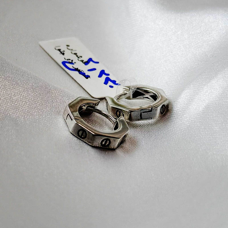 گوشواره کارتیه لاو طلا ۱۸ عیار ۲.۲۳۰ گرم – جواهری زمرد