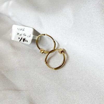 گوشواره حلقه‌ای طلا زرد ۱۸ عیار ۷۰۰ سوت – جواهری زمرد