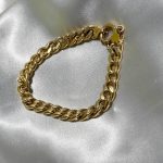 دستبند کارتیه طلا ۱۸ عیار ۹.۲۹۰ گرم – جواهری زمرد