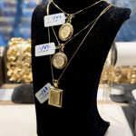 آویز طلا وان یکاد لیزری در ۳ مدل (بیضی، دایره، مستطیل) – جواهری زمرد
