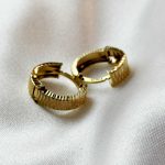 گوشواره حلقه‌ای طلا مدل امگا با وزن ۱.۳۹ گرم