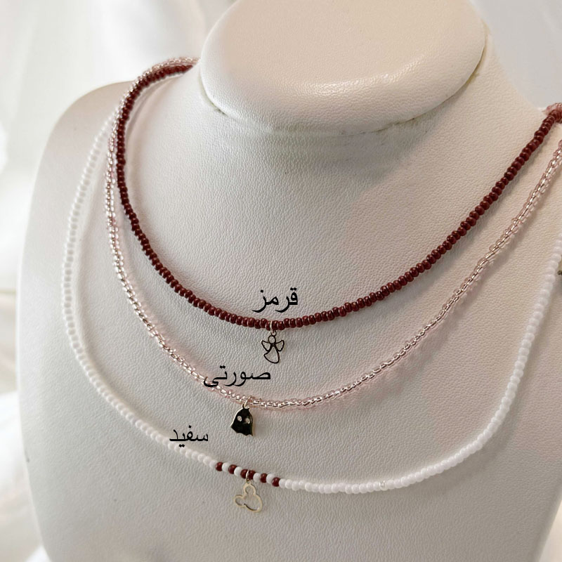 چوکر سنگی طلا در سه طرح و رنگ با آویز پاپیون و قلب، هر مدل ۵۰ سوت