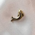 آویز طلا طرح دریایی وزن ۰.۵۹ گرم (۵۹۰ سوت) – جواهری زمرد